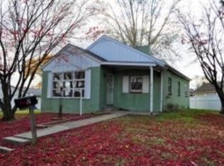 2 Pierce Rd, Aston, PA 19014