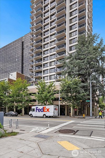 2nd image of 2100 3rd Avenue #1703