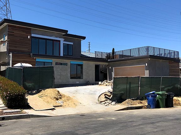 2nd image of 4189 S Cloverdale Ave