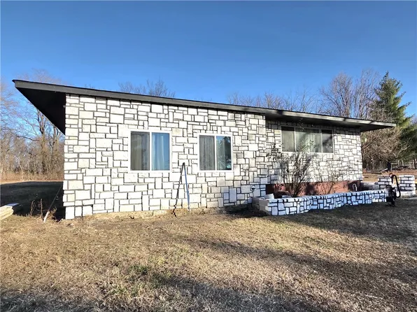 16478 Hale Mountain Rd, Morrow, AR 72749