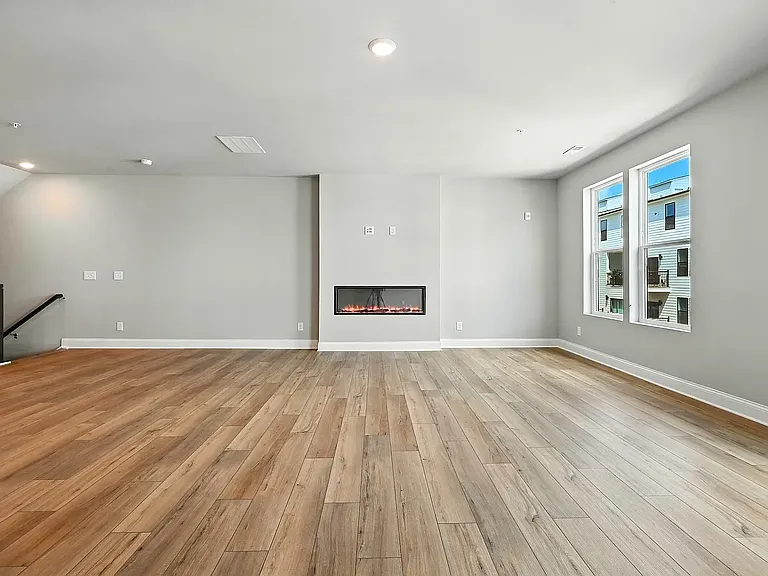 1232 S Person St #201 — Photo 11