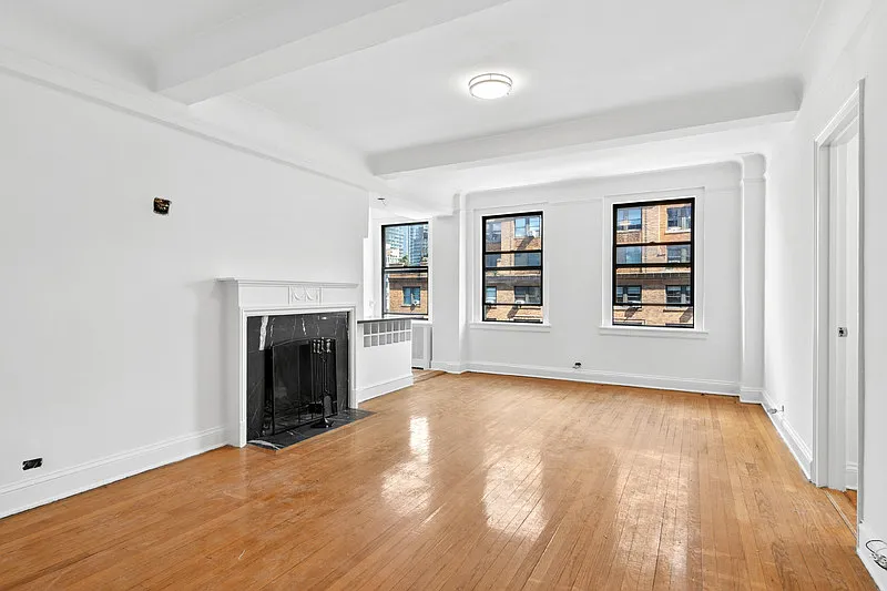 440 West 34th Street — Photo 2