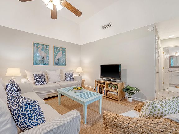 2nd image of 4770 Tennis Club Ln