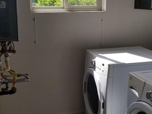 5th image of 9048 15th Ave NW Unit A