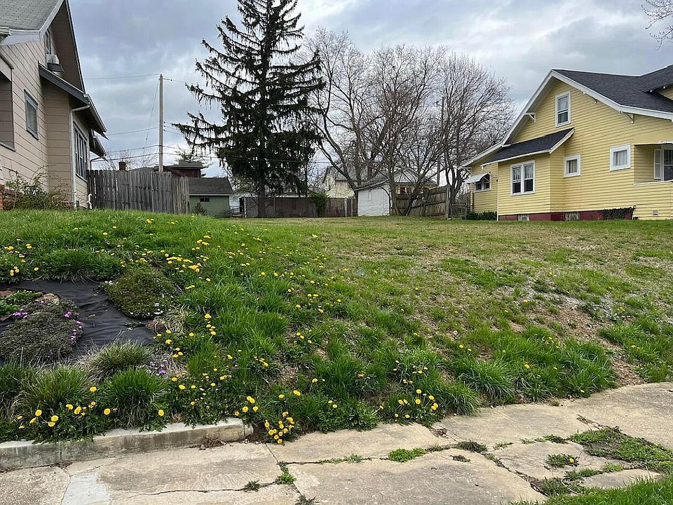 2nd image of 222 Ridge Rd