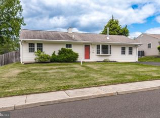 351 Doone Rd, Fairless Hills, PA 19030