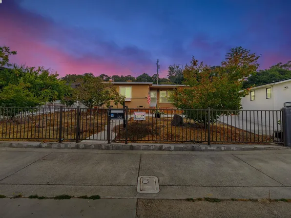 584 Fernando Dr, Novato, CA 94945