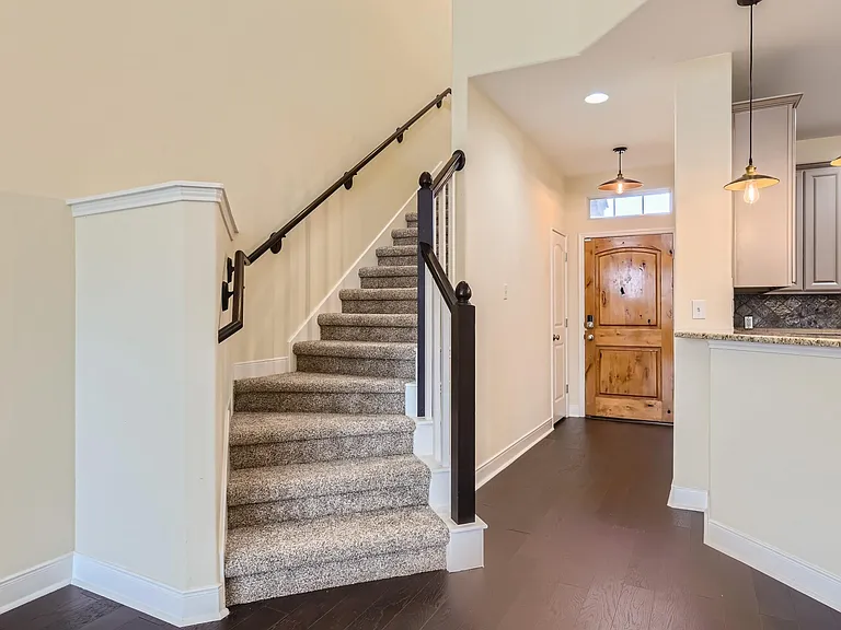 2210 Onion Creek Pkwy #402 — Photo 4