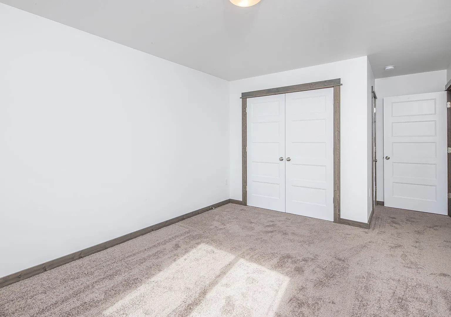 1911 Golden West Drive — Photo 1
