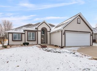 1214 Chartwell Trce, Shorewood, IL 60404