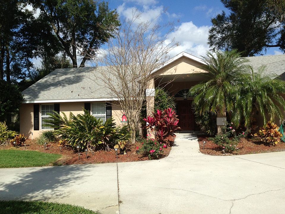 1st image of 212 Sunset Dr