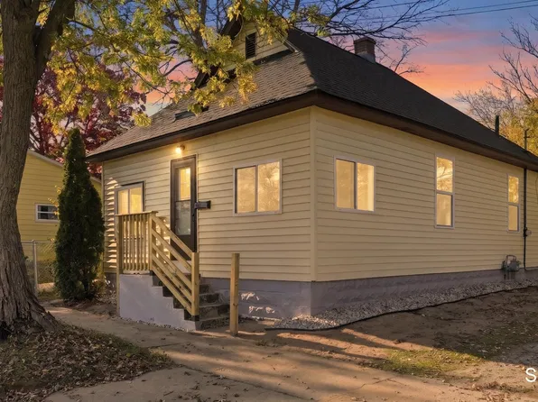 759 Emerald St, Muskegon, MI 49442