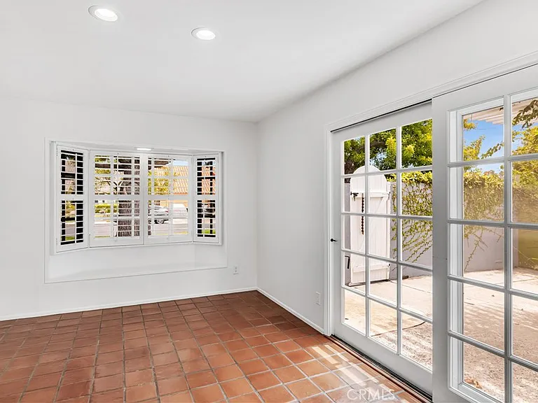 33051 Christina Dr — Photo 6