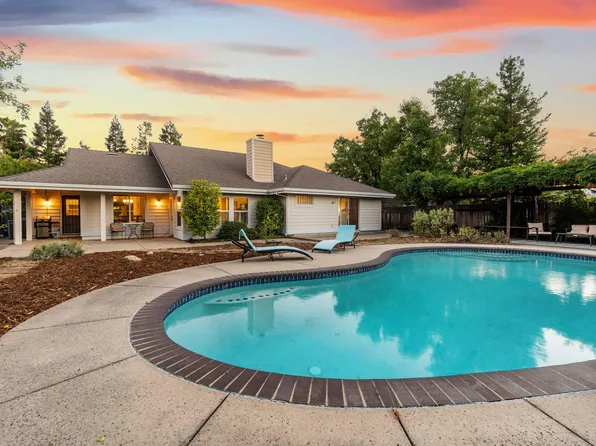 1864 Kingswood Way, Redding, CA 96003