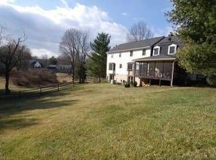 1105 Trotting Horse Ln, Great Falls, VA 22066