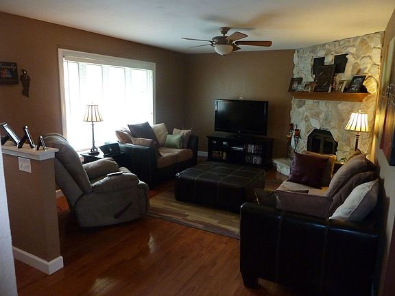 4th image of 8240 S Forest Meadows Dr