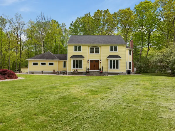 24 Madison Hollow, Killingworth, CT 06419