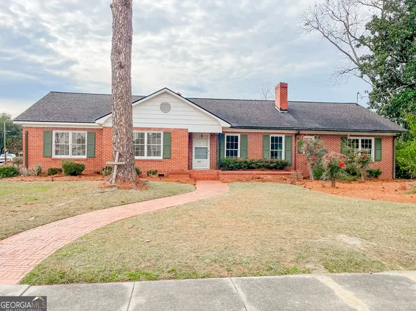 407 N Masonic St, Millen, GA 30442