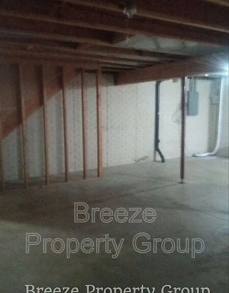 914 E Bancroft St — Photo 23