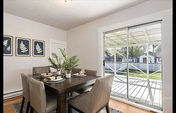 5th image of 103 S Juniper St #3