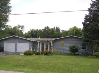 206 E Ramar Dr, Warsaw, IN