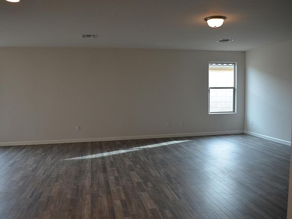 5th image of 832 S Parker Pl