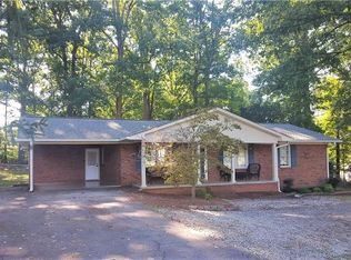 520 E Halfway Branch Rd, Walhalla, SC 29691