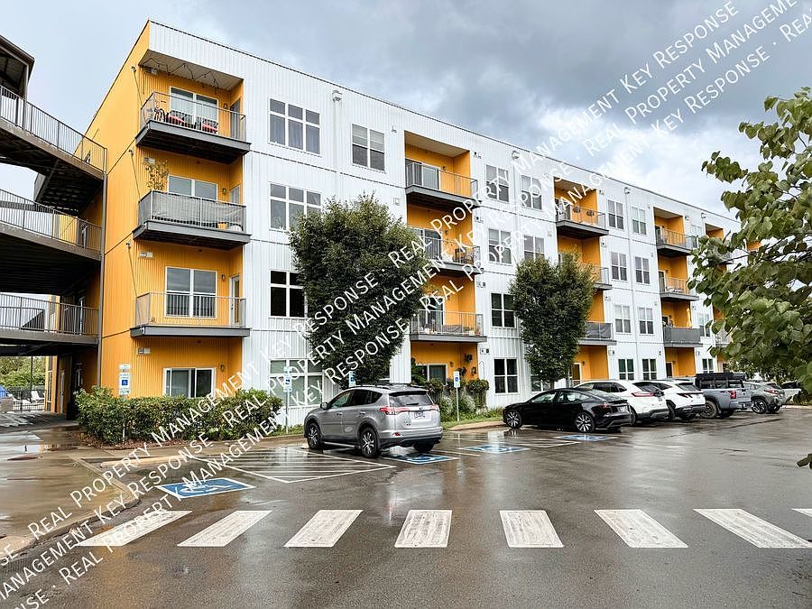 1st image of 400 Herron Dr #113