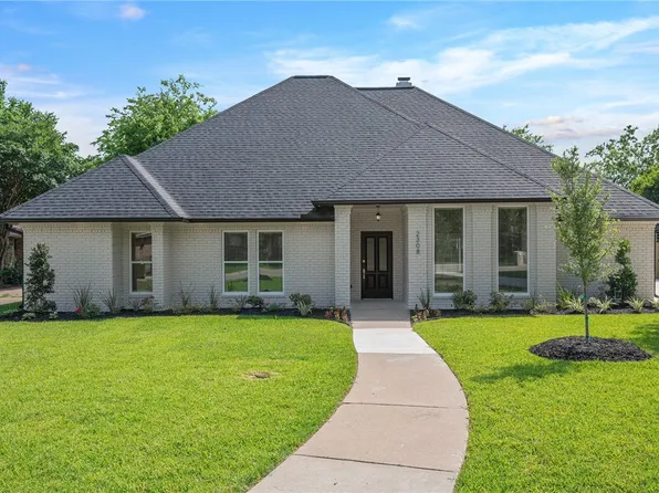 2308 Valley View Dr, Bryan, TX 77802