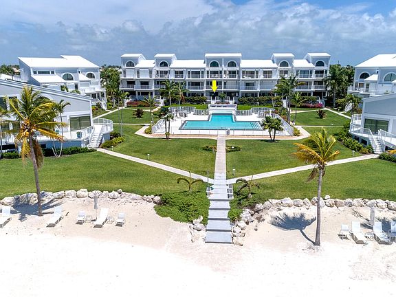 5th image of 799 W Ocean Dr #104