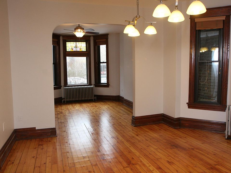 1st image of 2706 N Richmond St #1