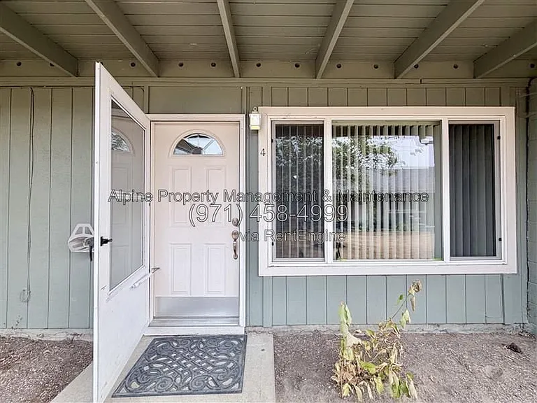 925 NW Joy Ave #4 — Photo 20