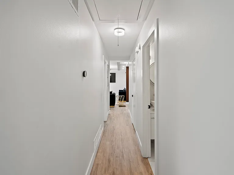 3031 Highland Dr SE — Photo 12