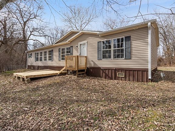 3rd image of 10501 Johnson Hollow Rd