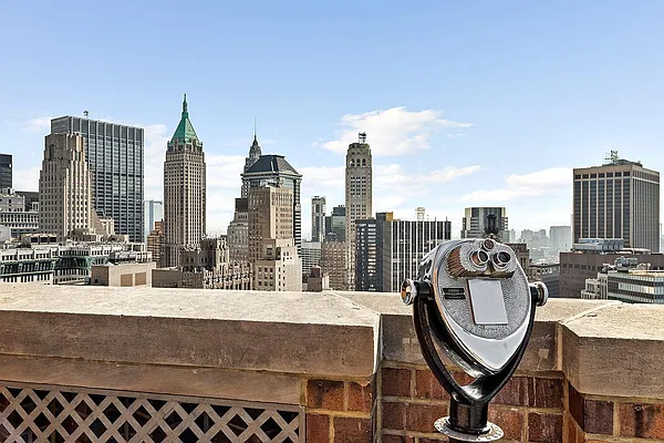 Rented by Compass | media 22