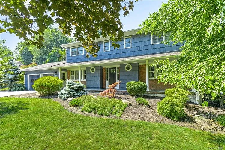 644 Andover Rd photo 1