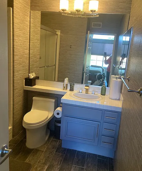 Attached ensuite bathroom