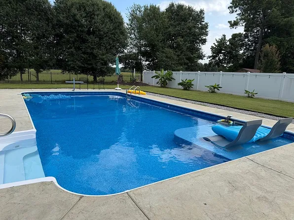 126 Wheat St, Martin, TN 38237