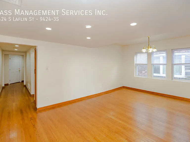 9424 S Laflin St #3S — Photo 5