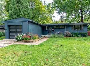 1011 Brooklawn Dr, Troy, MI 48084