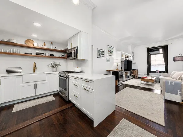 250 Mercer St APT C616, New York, NY 10012