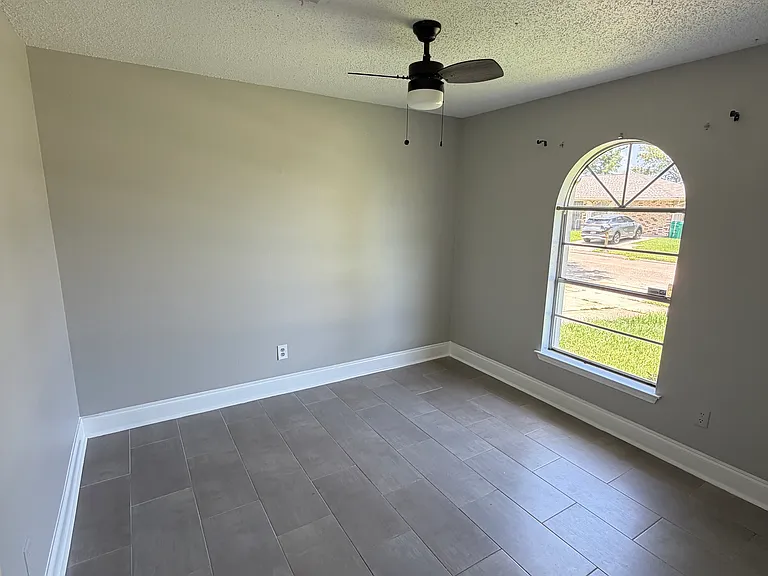 8778 Houma Dr — Photo 15