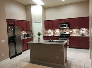 9810 San Rafael Dr, Desert Hot Springs, CA 92240