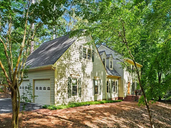 46 Birnham Ln, Durham, NC 27707
