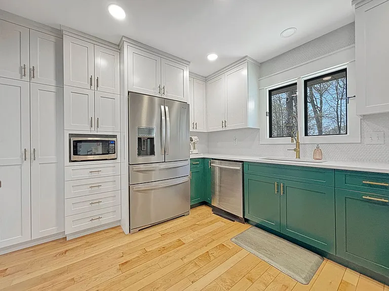 2541 Lakewood Ln — Photo 11
