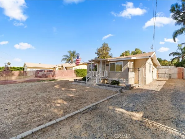 527 7th St, Norco, CA 92860