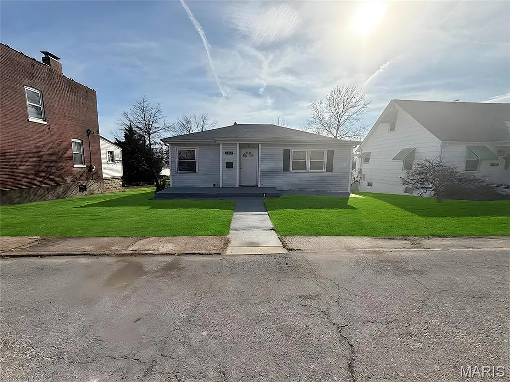 3712 Bobring Ave photo 1