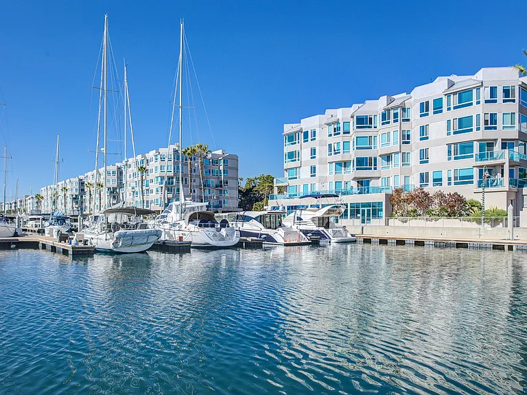 Esprit Marina del Rey — Photo 20