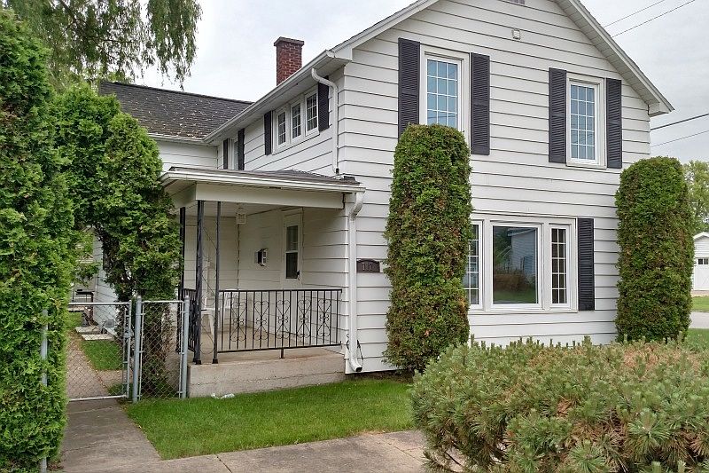 1st image of 717 W Hughitt St