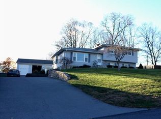 4 Pleasant St, Florida, NY 10921